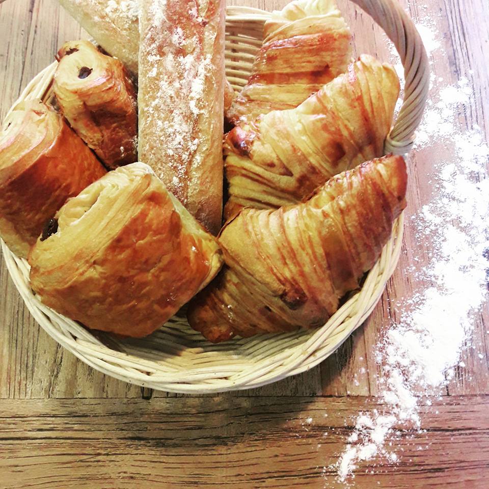 Aneka Roti Segar dari Boulangerie